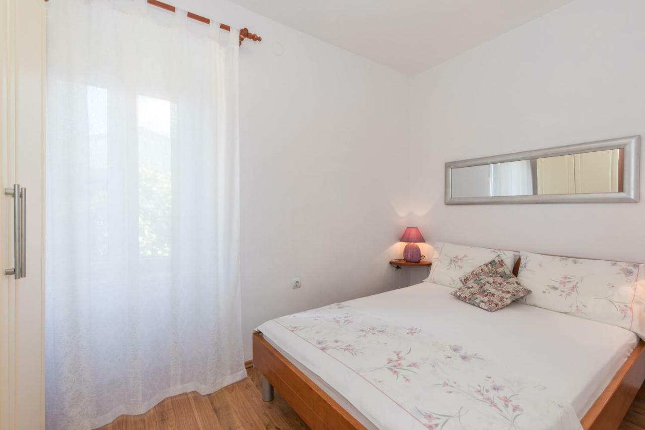 Apartments Ivona Malinska Eksteriør billede